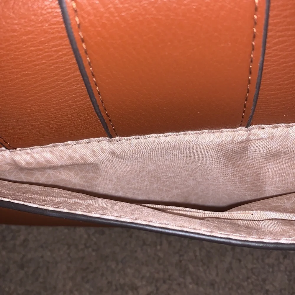 Time & Tru Shoulder Mia Bag - Picture 6 of 8